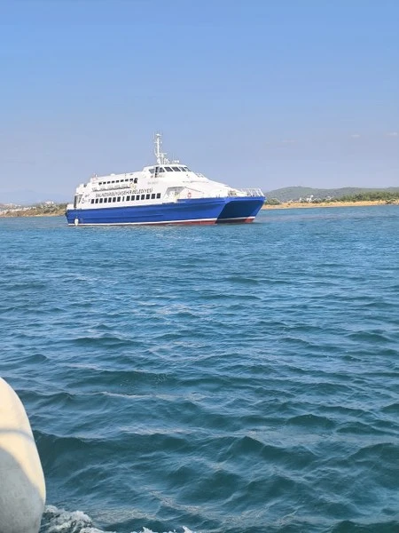 Ayvalık-Midilli Seferini Yapan BADO Gemisi Karaya Oturdu