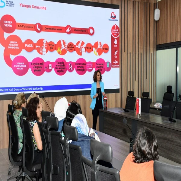 BALMEK Kursiyerlerine Afet Farkındalık Eğitimi