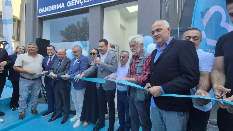 Bandırma'nın İkinci Gençlik Merkezi Açıldı