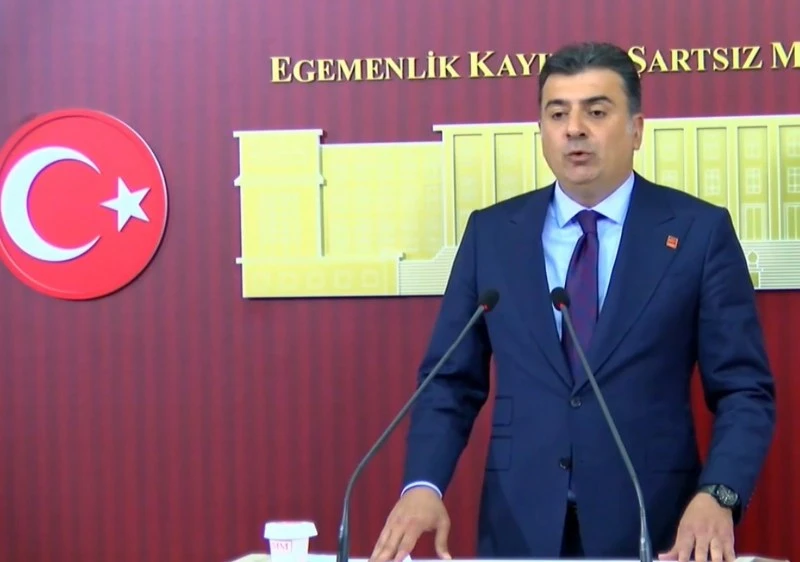 CHP'de Olağanüstü Kurultay İçin Mahkemeye Başvuru