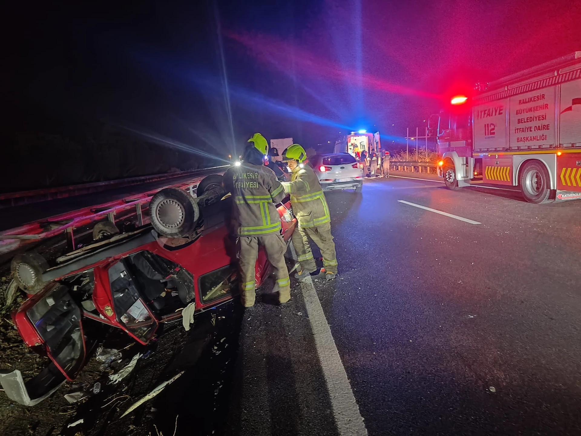 Susurluk'ta Trafik Kazası: Aynı Araçtaki 5 Kişi Yaralandı