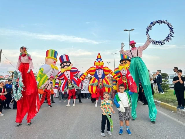 BANDIRMA’DA FESTİVAL COŞKUSU