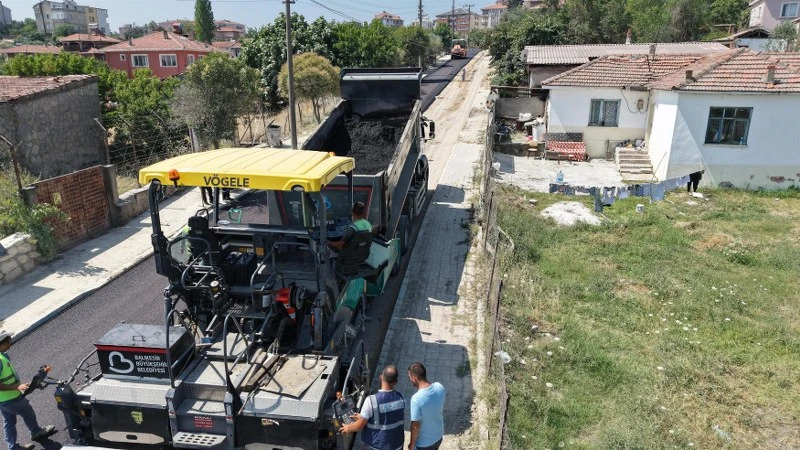 Manyas'a Altyapı ve Asfalt Yatırımı