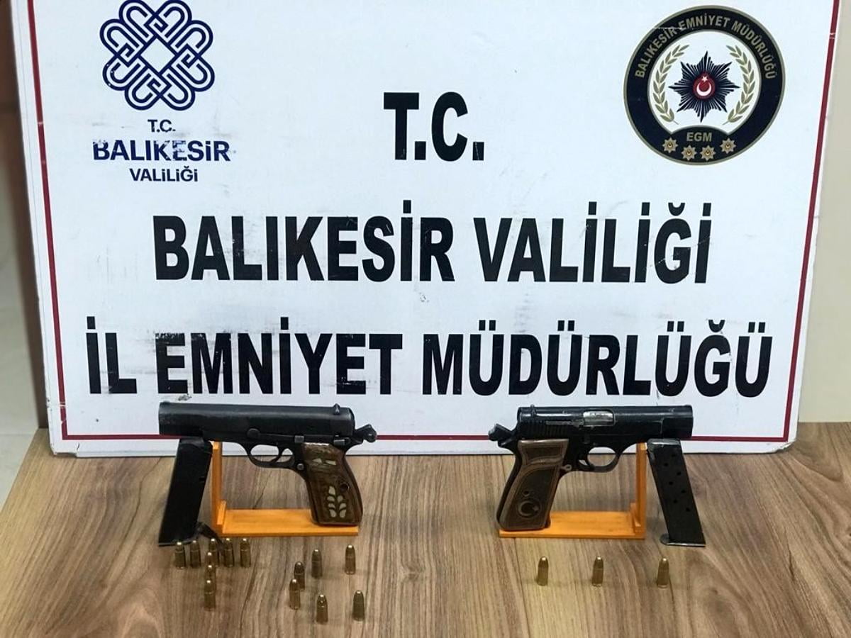 Balıkesir'de polis ve jandarmadan huzur uygulaması: 75 gözaltı