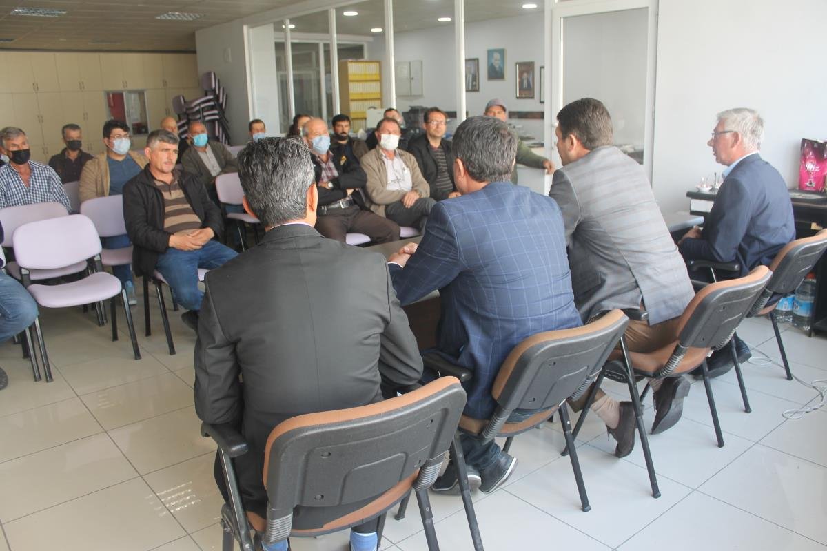 Manyas'ta çiftçiler, Kooperatifler Kanunu'ndaki değişikliklerle ilgili bilgilendirildi