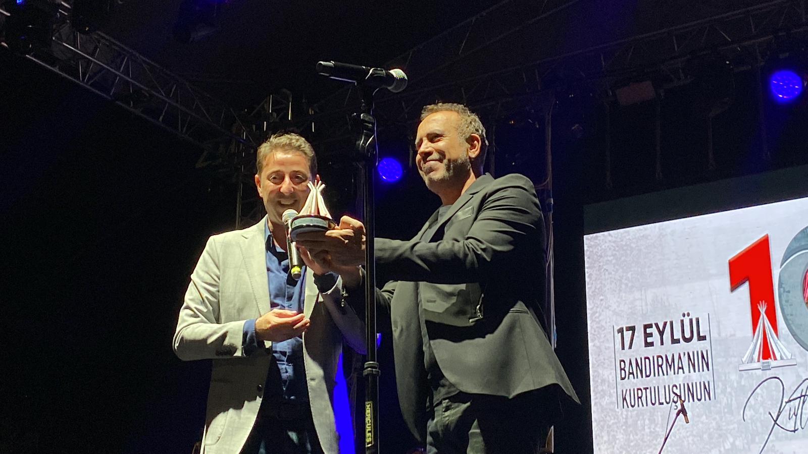 haluk levent