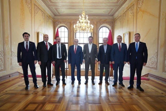 Erdoğan'a yapılan yanlıştı, İmamoğlu'na yapılanda yanlış (1)_640x428