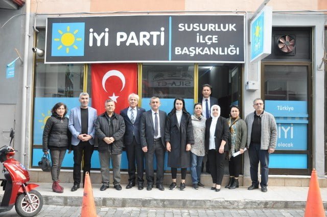 İYİ PARTİ DELEGE SEÇİMİNİ GERİDE BIRAKTI (1)