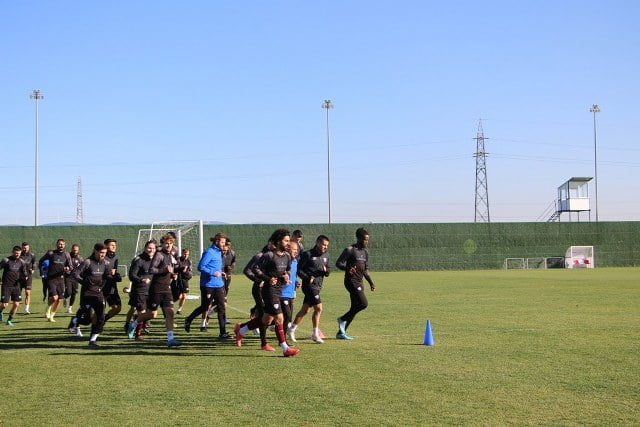 Mesut Bakkal “ İlk yarıyı takım halinde iyi bir finalle bitirmek istiyoruz” (2)