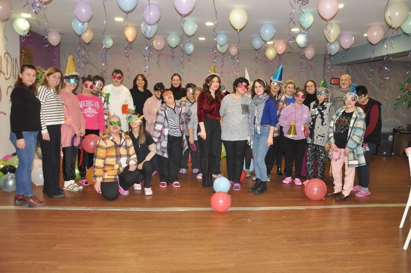 MASUM KALPLER YENİ YILDA DA MUTLU_800x531