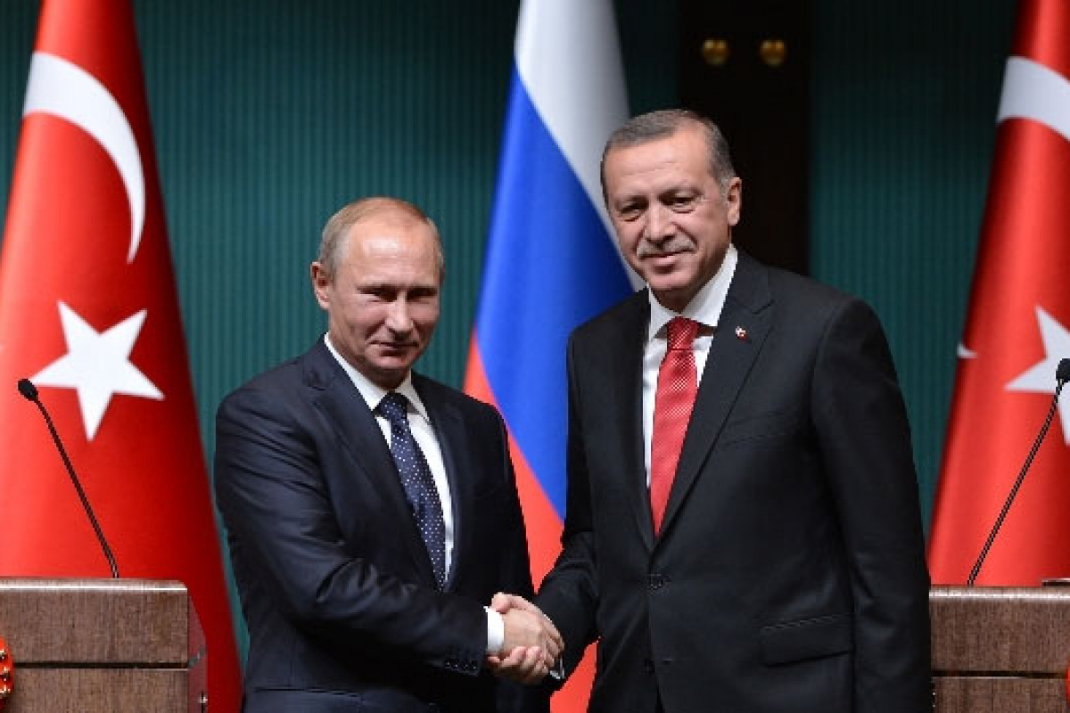 Cumhurbaşkanı Recep Tayyip Erdoğan, Akkuyu Nükleer Güç Santrali ilk nükleer yakıt getirme törenine Beştepe'den video konferans yöntemiyle katılarak açıklamalarda bulundu.