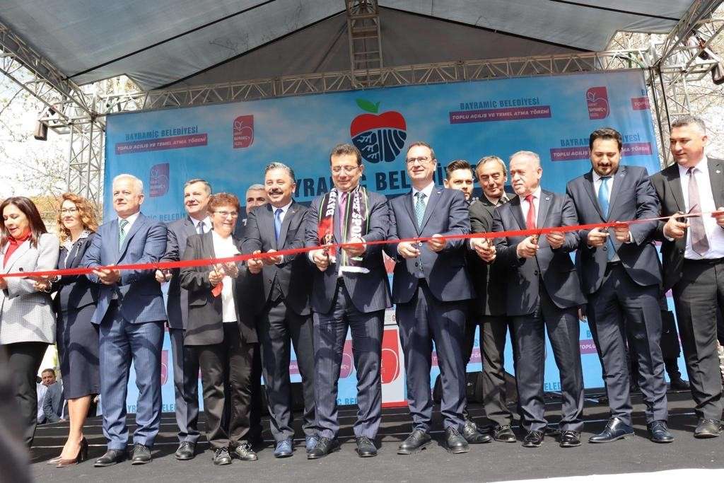 Bayramiç Yıldırım Akbulut Meydanı