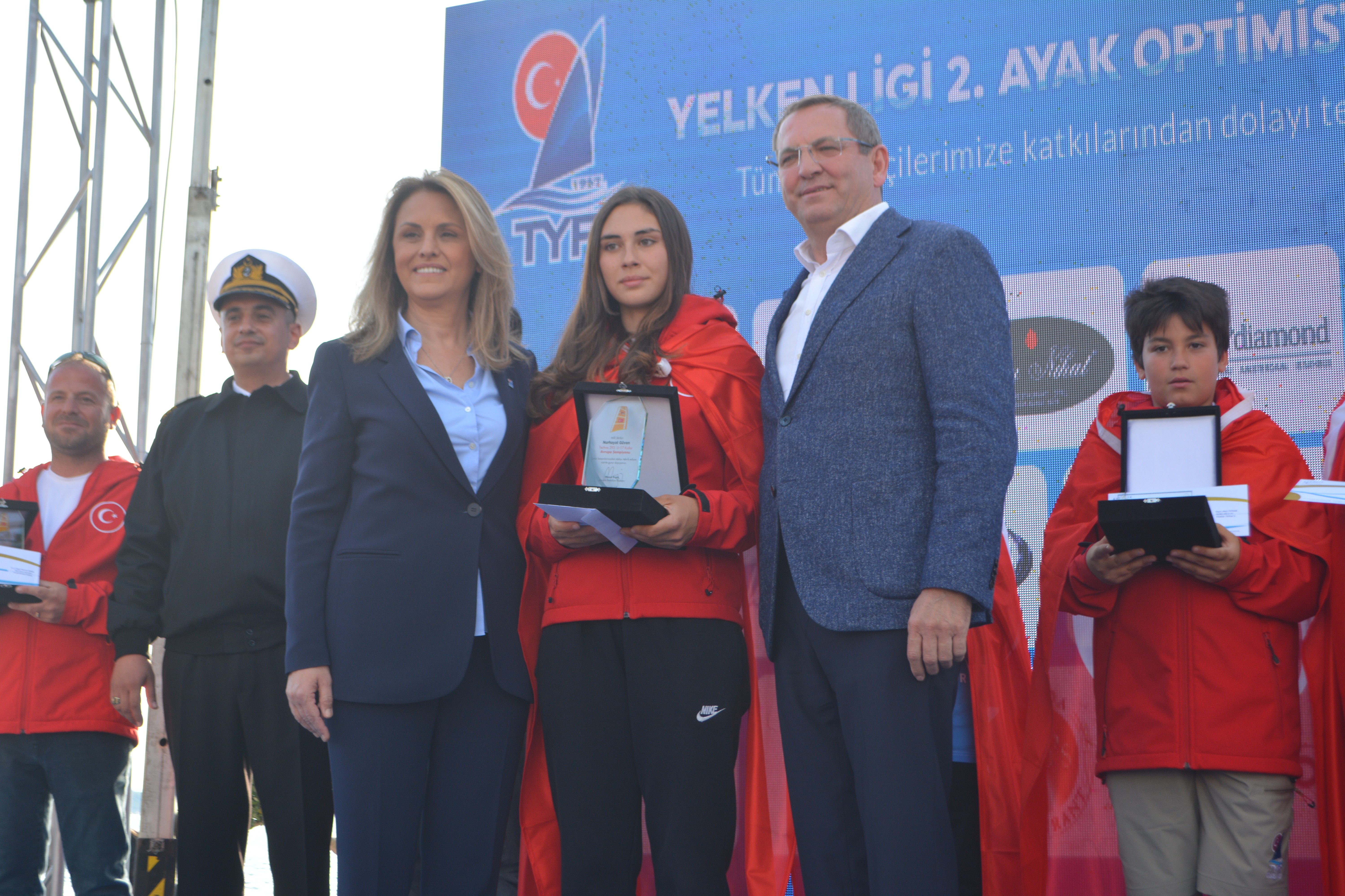 AYVALIK, TYF YELKEN LİGİ 2. AYAK OPTİMİST YARIŞLARI'NA EV SAHİPLİĞİ YAPIYOR