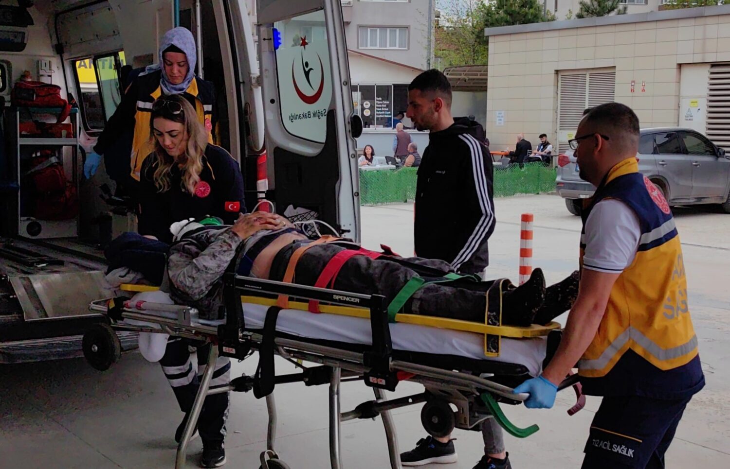 BURSA'DA KAZAN BOMBA GİBİ PATLADI: 1 AĞIR YARALI