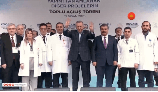 Kısa süre önce hasta kabulüne başlayan Kocaeli Şehir Hastanesi’nin bugün resmi açılışı Cumhurbaşkanı Recep Tayyip Erdoğan’ın katılımıyla gerçekleşti.