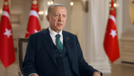 Cumhurbaşkanı Recep Tayyip Erdoğan, vatandaşların Ramazan Bayramı'nı kutlamak için sosyal medya hesaplarından video mesaj yayınladı.