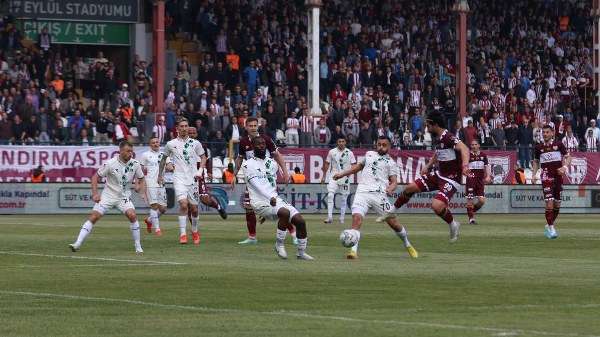 Spor Toto 1. Lig’in 33. haftasında Bandırmaspor, evinde konuk ettiği konuk ettiği Sakaryaspor