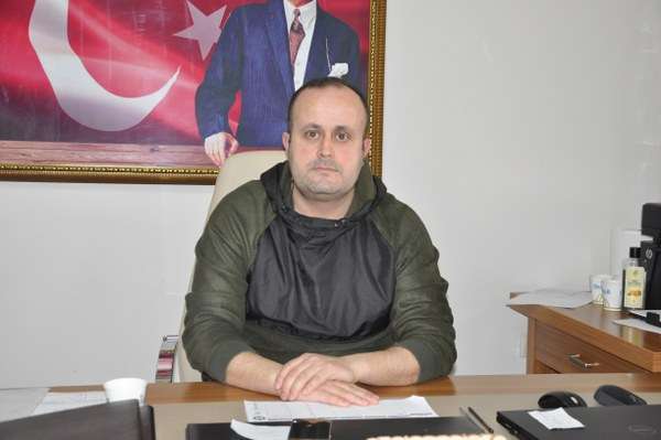 Susurluk’ta kurulacak “Bando Takımının” ilçeyi ileriye taşıyacağını ve adından söz ettireceğini ifade eden Susurluk Anadolu Lisesi Okul Müdürü Numan Geçer, bando takımı kurmak için öğrencilerde istek olduğunu ancak bütçenin olmadığını belirterek sponsor desteği istedi.