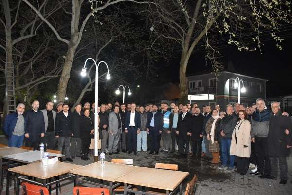 Ak Parti İl Başkanı Dt. Ekrem Başaran, 2022 yılından bu yana devam eden “30 gün Ramazan’ı 100 gün gibi yaşayacağız” Programı kapsamında yürüttüğü ilçe ziyaretlerine Susurluk ile devam etti. Başkan Başaran, kardeşlik ve yardımlaşma geleneğini her yıl yaşatan Ramazan ayının tüm inanlara hayırlar getirmesi temennisinde bulundu.