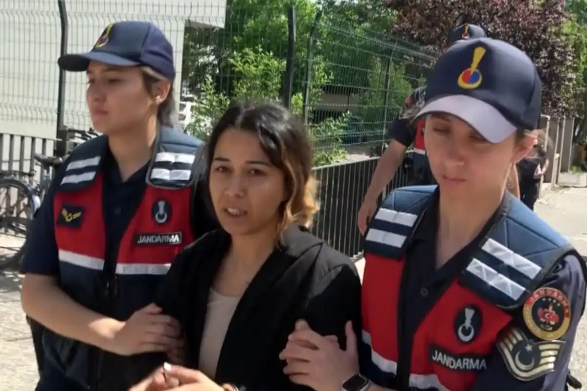 Aksaray’da kendisinden ayrılmak istediği için sinirlenerek polis sevgilisini başından vuran genç kadın, "Haketti" dedi.