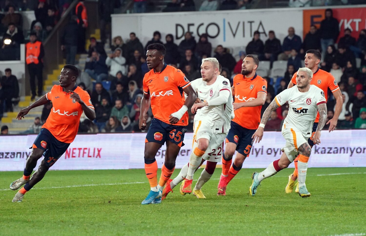 Galatasaray ve Medipol Başakşehir, bu akşam Spor Toto Süper Lig