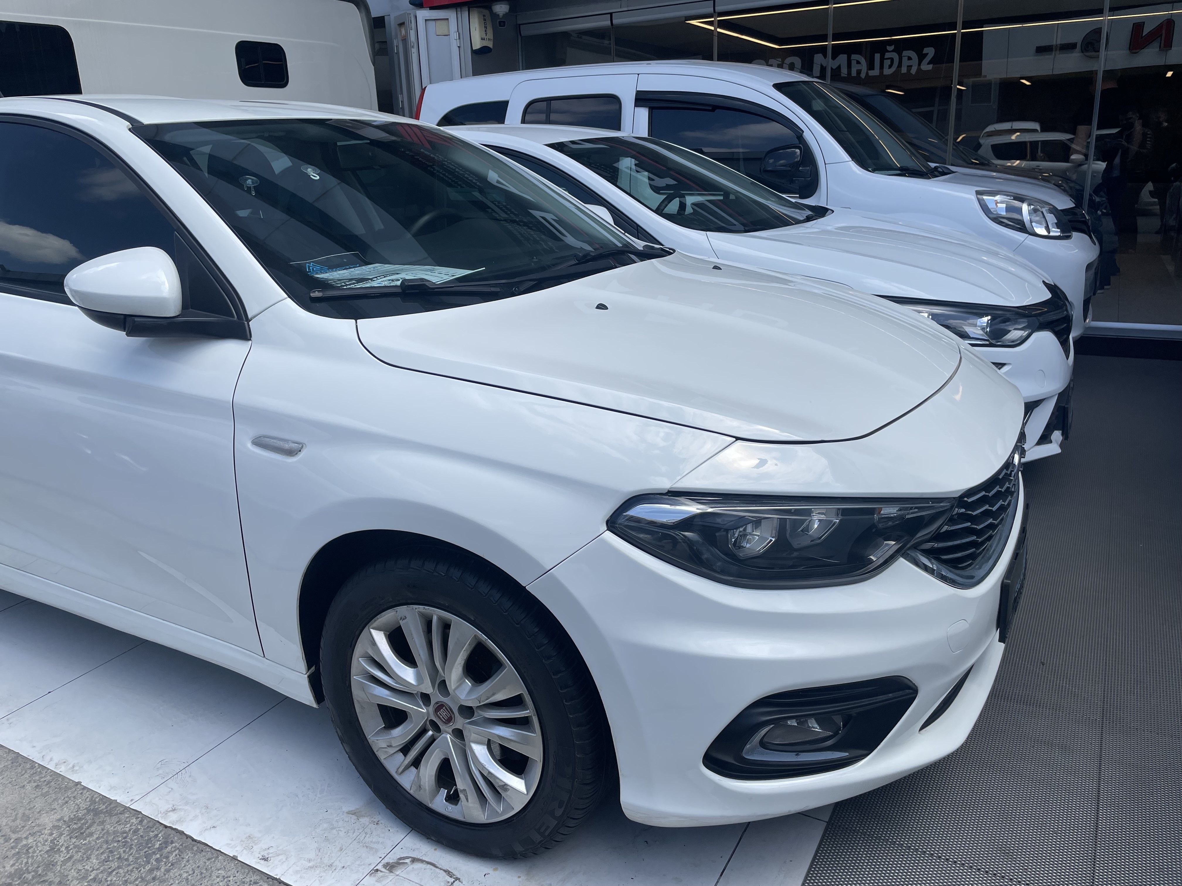 İKİNCİ EL OTOMOBİL FİYATI SIFIR FİYATINI GEÇTİ İKİNCİ EL OTOMOBİLE TALEP FİYATLARI UÇURDU