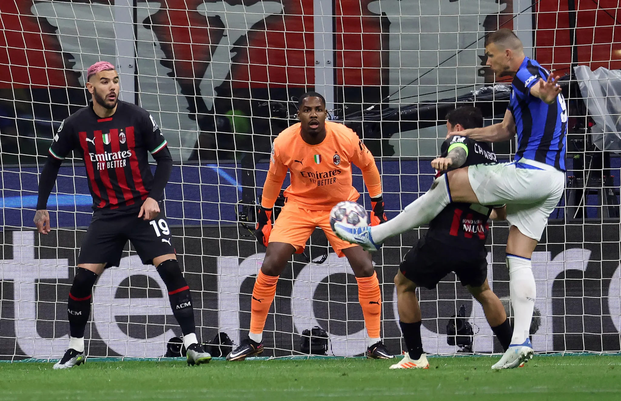 UEFA Şampiyonlar Ligi Yarı Final ilk maçında Inter, deplasmanda Milan