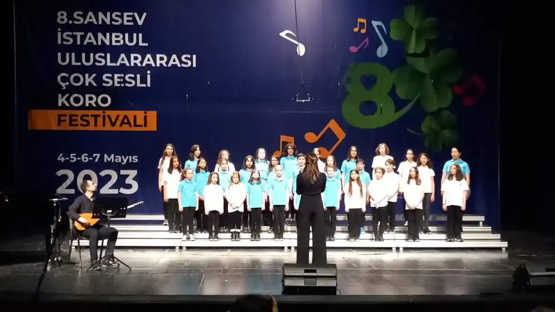 Balıkesir Üniversitesi Çocuk Korosu 8.SANSEV Uluslararası Çoksesli Koro Festivali’nde başarı ödülü kazandı.