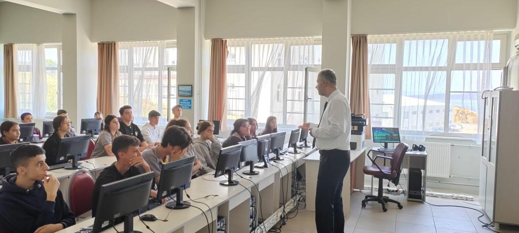 Balıkesir’in Ayvalık ilçesinde, Ayvalık İlçe Milli Eğitim Müdürlüğü