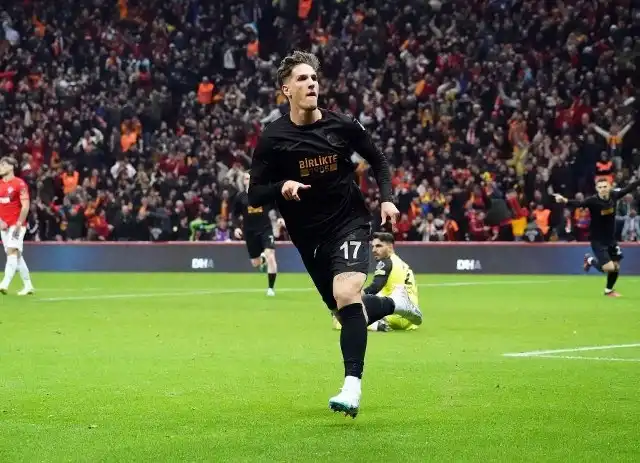 Nicolo Zaniolo, Galatasaray'lı İtalyan yıldız, İtalya Milli Takımı kadrosuna davet edildi.
