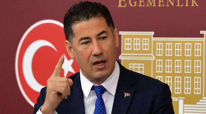ATA İttifakı Cumhurbaşkanı adayı Sinan Oğan sosyal medyadaki muhalif seçmene seslendi. Oğan, kendi seçmeni hakkında yapılan yorumlara tepki gösterdi.