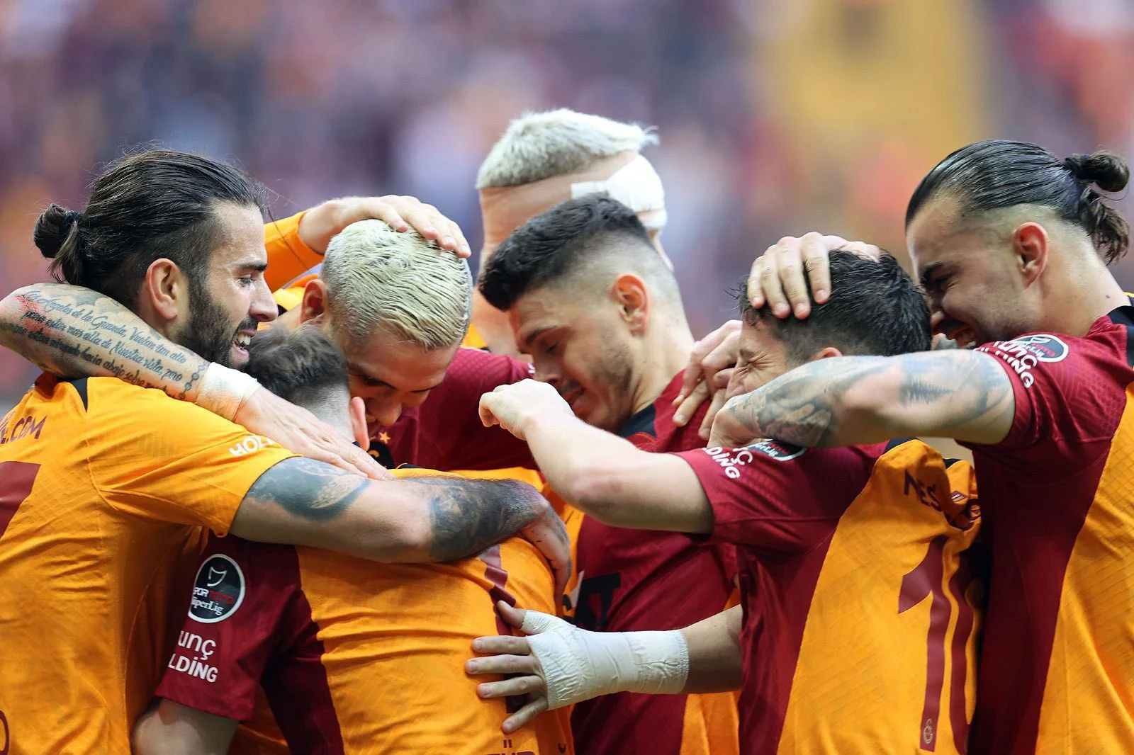 Galatasaray, Spor Toto Süper Lig'de gelecek hafta deplasmanda oynayacağı MKE Ankaragücü maçından galibiyetle ayrılması durumunda şampiyonluğu garantileyecek.