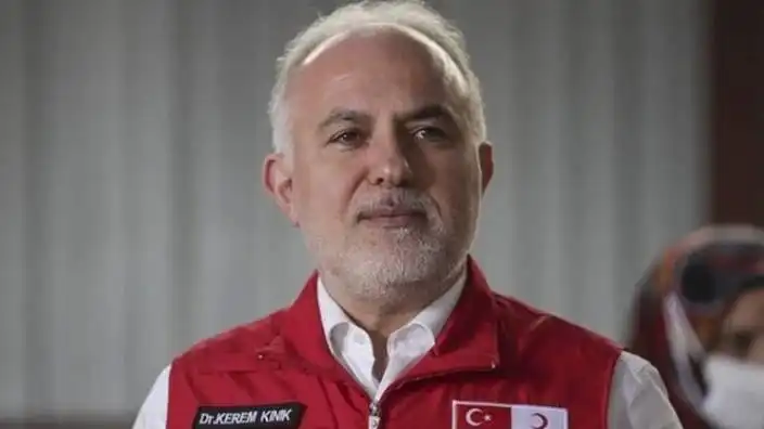 Seçim öncesi Kızılay'dan istifa eden Kerem Kınık'a yeni unvan verildi. Kahramanmaraş depremlerinde çadır sattığı ortaya çıkınca tartışmalara konu olan Kınık’a, Kızılay Yönetim Kurulu tarafından ‘İyilik ve Merhamet Elçisi’ unvanı verildi.