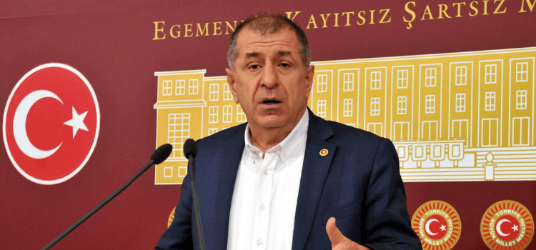 Ümit Özdağ, Taksim İstiklal Caddesi’nde Afganlı bir çocuğun dans ettiği videoyu paylaşarak, “Erkek çocuklarının istismar edildiği ve dans ederek diğer erkekleri eğlendirdikleri “Bacha Bazi” geleneği Türkiye’ye ulaştı. Sadece kadınlarımız değil, erkek çocuklarımız da tehlikede!” siteminde bulundu.
