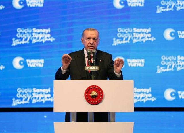Cumhurbaşkanı Recep Tayyip Erdoğan, İstanbul Kongre Merkezi'nde gerçekleşen Güçlü Sanayi Güçlü Türkiye Buluşması'nda Kemal Kılıçdaroğlu'na sert dille eleştirilerde bulundu.