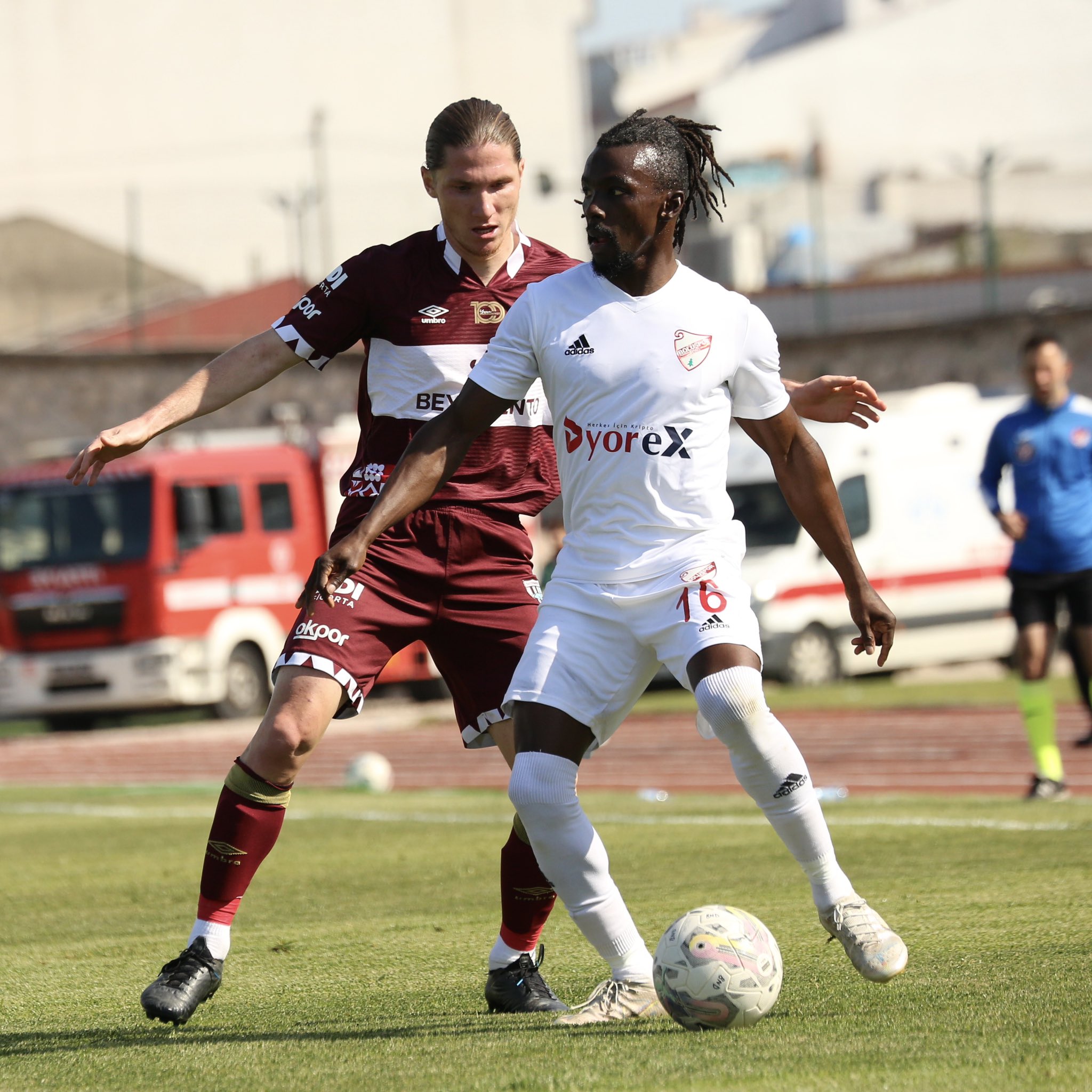 Spor Toto 1. Lig’in 36. haftasında Bandırmaspor, konuk ettiği Boluspor'u 2-1 yenerek 3 puanın sahibi oldu.