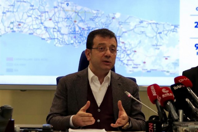 Bugün, İçişleri Bakanlığı'nın ihbarı üzerine İstanbul Büyükşehir Belediye Başkanı Ekrem İmamoğlu hakkında "ihaleye fesat karıştırma" suçlamasıyla açılan davanın ilk duruşması, Büyükçekmece Asliye Ceza Mahkemesi'nde gerçekleştirilecek.