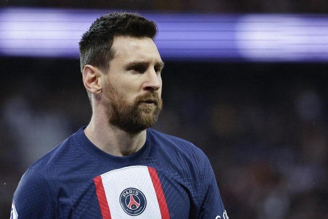 Paris Saint-Germain (PSG) Teknik Direktörü Christophe Galtier, Arjantinli futbolcu Lionel Messi'nin sezon sonunda takımdan ayrılacağını duyurdu.