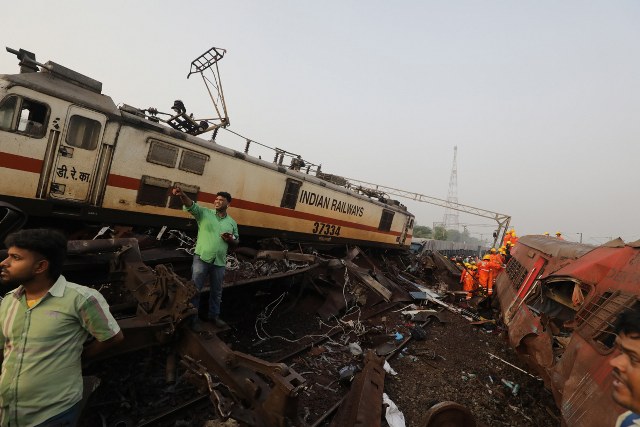 Orissa eyaletinde meydana gelen tren kazasında hayatını kaybedenlerin sayısı 288