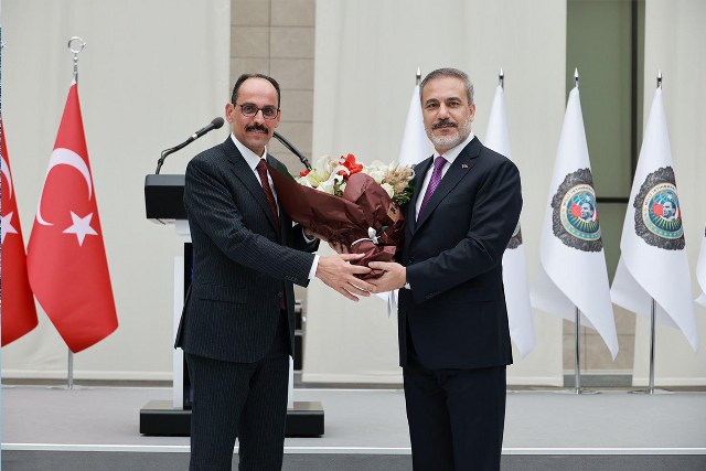 Milli İstihbarat Teşkilatı (MİT), İbrahim Kalın'ın başkanlık görevini Dışişleri Bakanı Hakan Fidan’dan törenle teslim aldı.