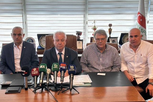 Bursaspor Kulübü'nün Olağanüstü Genel Kurul’u 2 Temmuz'da gerçekleşecek. Kulübün tek başkan adayı ise Recep Günay oldu.