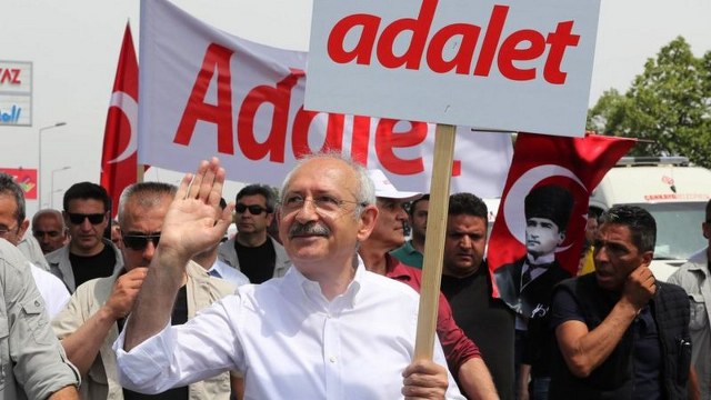 CHP Genel Başkanı Kemal Kılıçdaroğlu, sosyal medya hesabından "Adalet Yürüyüşü"nün 6'ncı yıl dönümünü kutladığı bir paylaşım yaptı.
