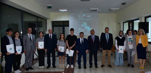 Balıkesir Üniversitesi (BAÜN) Teknoloji Transfer Ofisi tarafından düzenlenen 1.liseler arası araştırma ve geliştirme teknoloji ve tasarım yarışmasının sonuçları açıklandı.