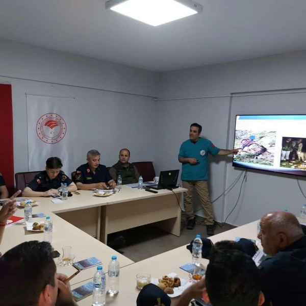 Kazdağı Milli Parklar Şefliğinde yaz sezonu için ''Kazdağı Milli Parkı'' bilgilendirme toplantısı gerçekleşti.
