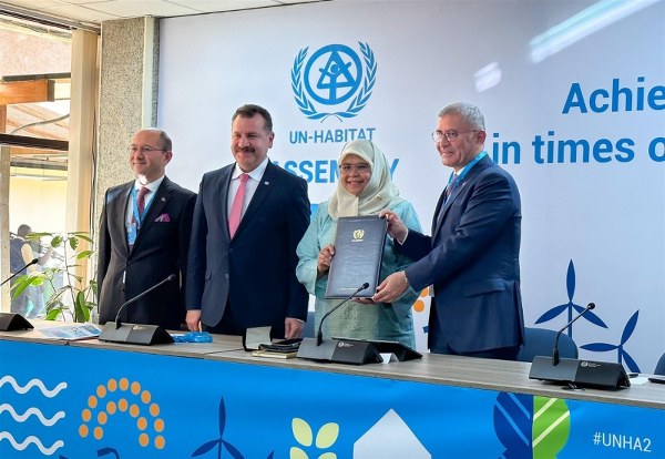 Türkiye Belediyeler Birliği Başkanı, Balıkesir Büyükşehir Belediye Başkanı ve Birleşmiş Kentler ve Yerel Yönetimler Dünya Teşkilatı Başkan Yardımcısı Yücel Yılmaz, 5-9 Haziran tarihleri arasında gerçekleştirilen Birleşmiş Milletler Habitat Meclisine katılmak için Kenya'ya gitti.