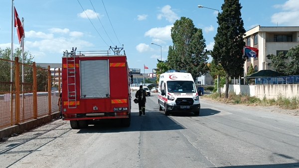 Kocaeli'nin Gebze ilçesinde bir kauçuk fabrikasında şalama ile hammadde eritildiği esnada yangın çıktı. Yangın işçilerin müdahalesi ile söndürüldü.