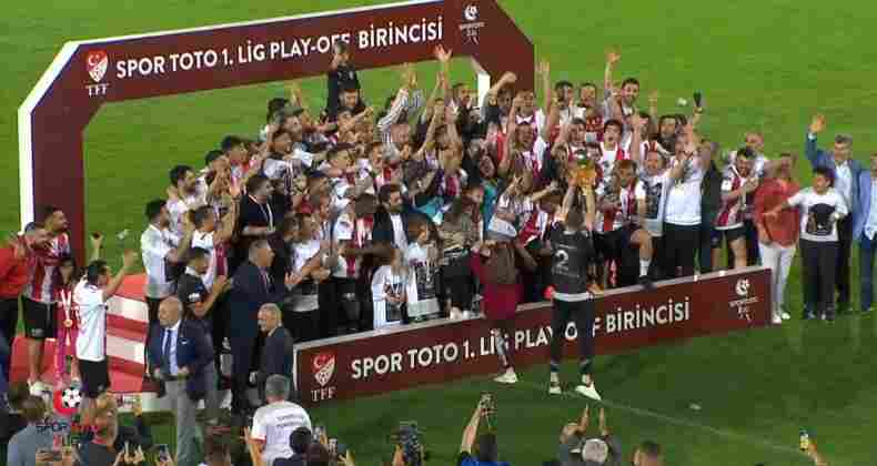 PENDİKSPOR TARİHİNDE İLK DEFA SÜPER LİG'DE
