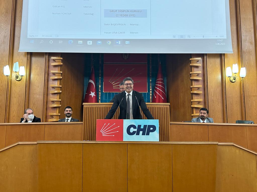 CHP’nin yeni Meclis grup yönetimi belli oldu. Balıkesir milletvekili Ensar Aytekin ise TBMM İdari Amirliğine seçildi.