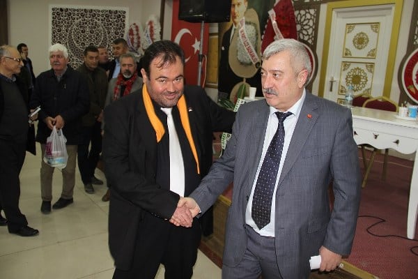 CHP Susurluk Meclis Üyesi Murat Kula, cumartesi günü düzenlenecek kongrede CHP Susurluk İlçe Başkanlığına aday olduğunu açıkladı. Kula; “Kararlı ve planlı bir çalışmayla partimizi ileriye götürecek, önümüzdeki yerel seçimlerde oyumuzu artıracağız.” dedi.