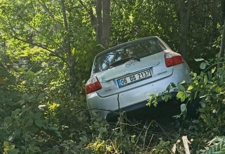 BURSA'DA KONTROLDEN ÇIKAN ARAÇ ŞARAMPOLE UÇTU